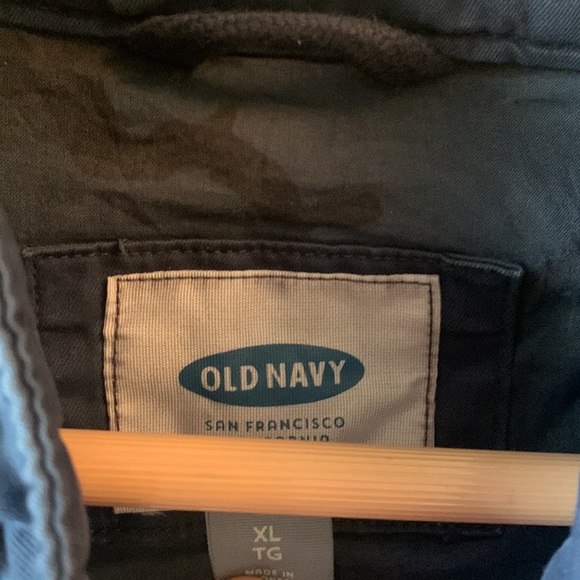 Men’s Navy Bomber type light weight jacket in navy colour - Picture 2 of 3